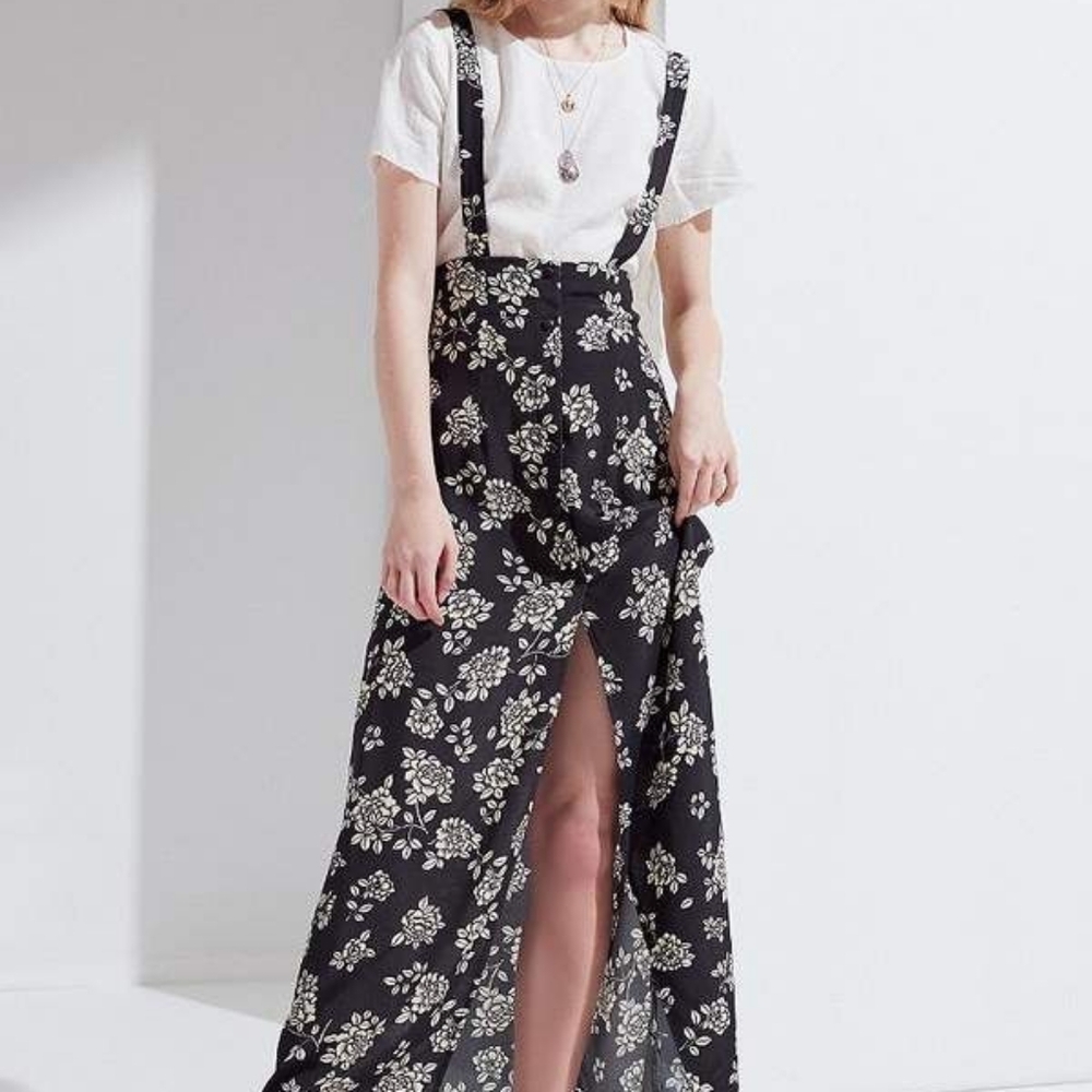 Suspender skirt